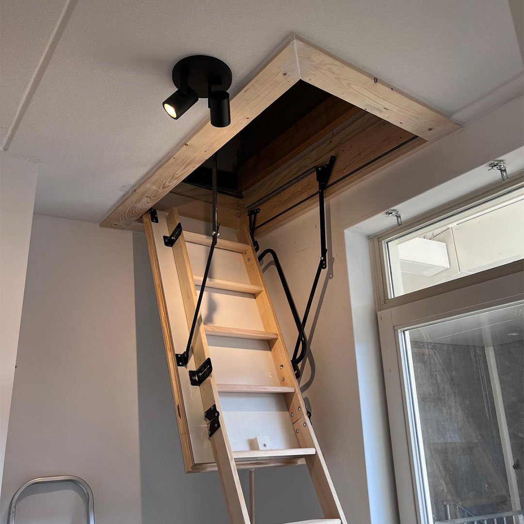 R. Meeuwenoord Timmerwerken_0003_IMG-20251202-WA0012